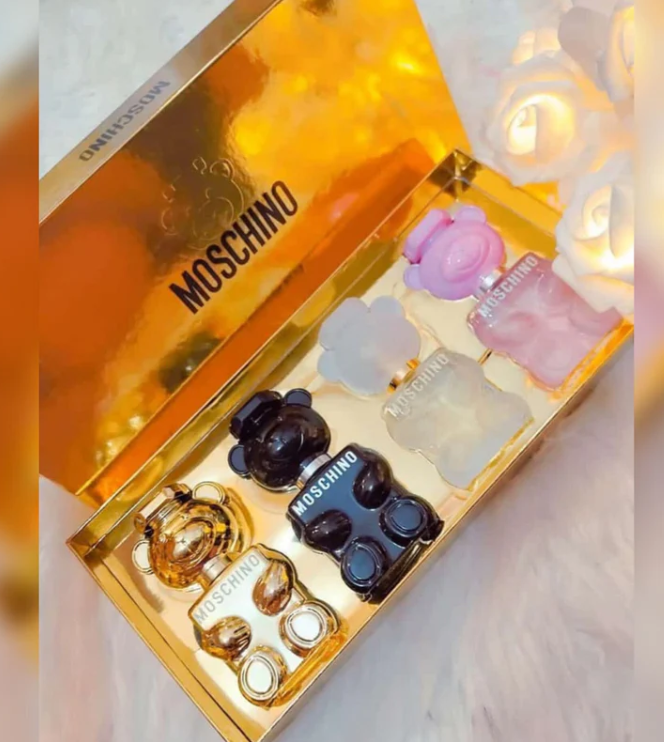 Moschino Perfumes Gift Set