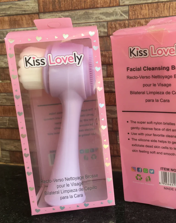 Kiss lovely facial cleansing brush